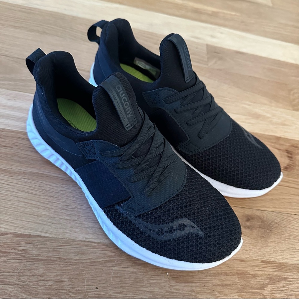 🖤 Sacouny Form2U Sneakers 🖤